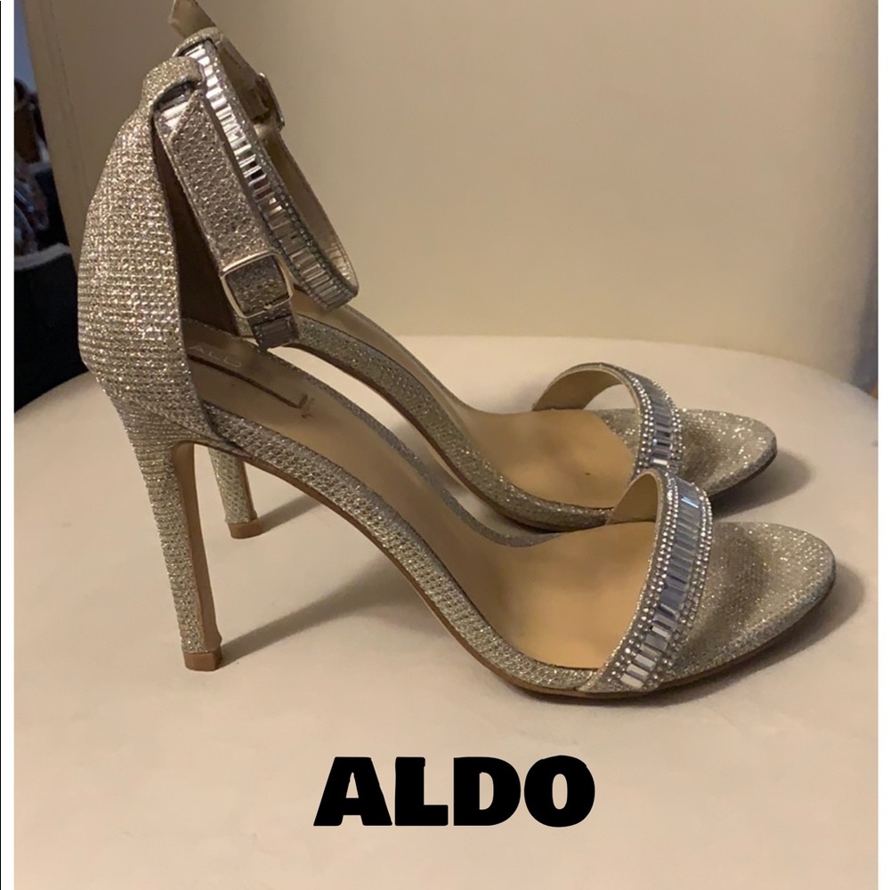 AMAZING Aldo Champagne Crystal Beaded Polesia